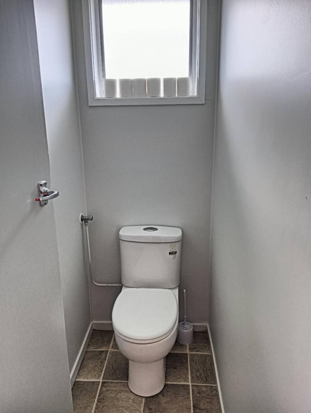 Three-Bedroom House A At 23 Mallard Drive, Selwyn Heights Rotorua Kültér fotó
