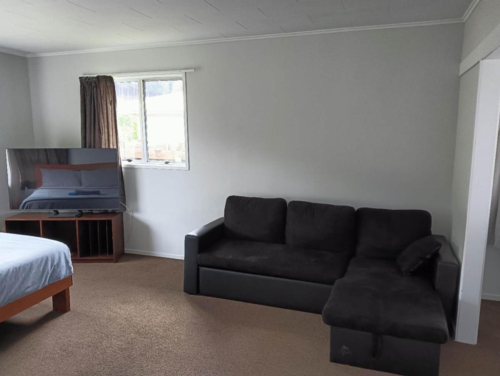 Three-Bedroom House A At 23 Mallard Drive, Selwyn Heights Rotorua Kültér fotó
