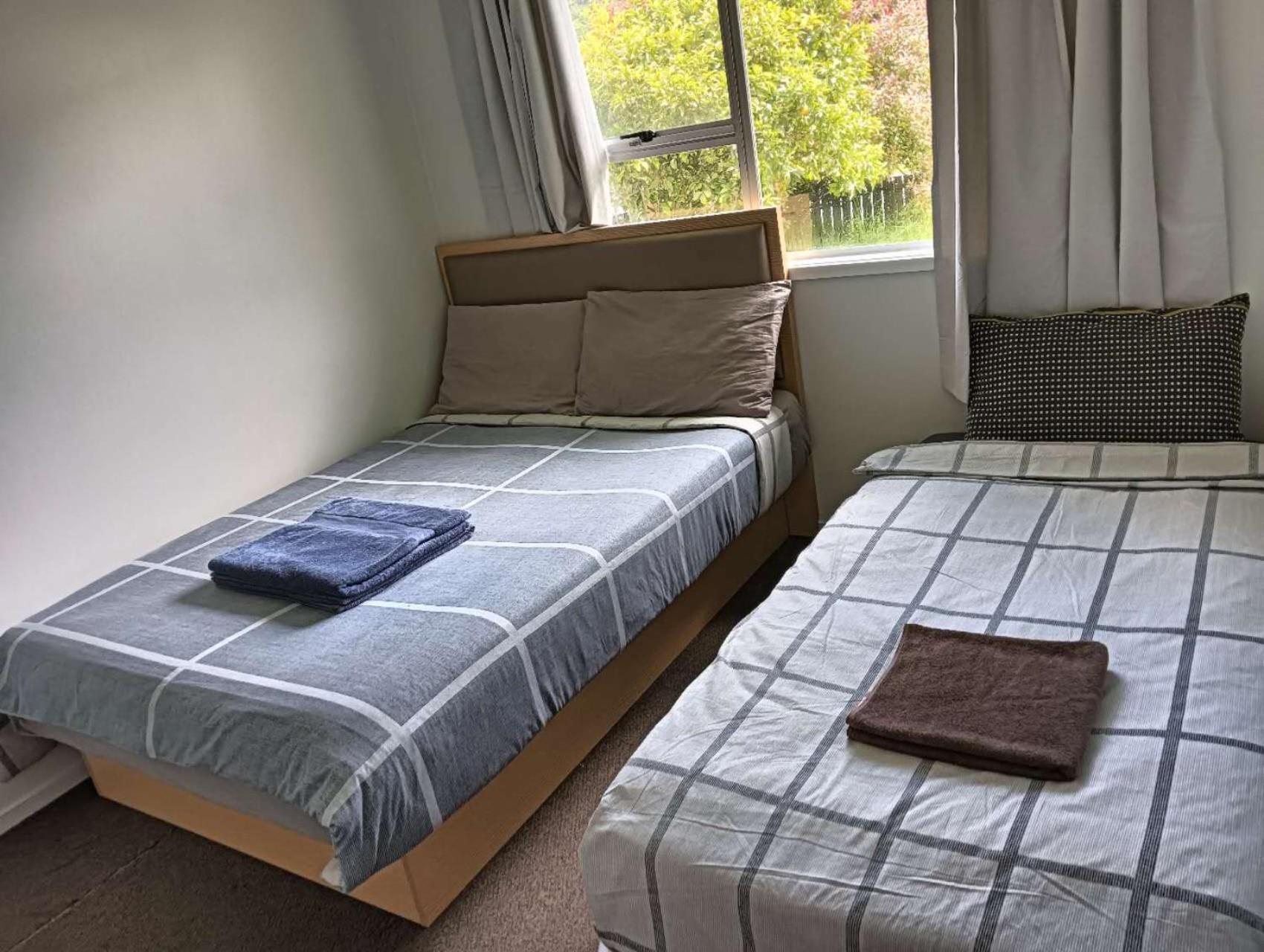 Three-Bedroom House A At 23 Mallard Drive, Selwyn Heights Rotorua Kültér fotó